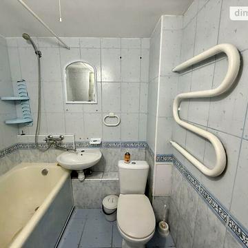 Довгострокова оренда 1к Квартира Варшавська вулиця