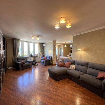 ‼️ 3к 112 м2 Дніпровська Набережна 19, ремонт, вид на Дніпро ‼️