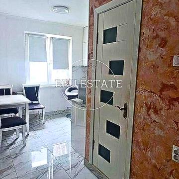 Продаж 3 к квартири Троєщина  Ремонт середній 6й поверх Кімн окремо