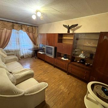 Продам  2 кімнатну квартиру чешку  Браелки вул. Кучеренко . Ціна 38000