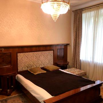 Оренда 2-к квартири, вул. Льва Толстого 25, метро Університет.