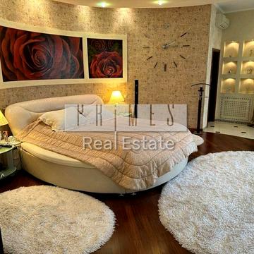 Вишнева вул.