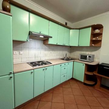 Валерія Лобановського просп., 126-Г