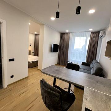 Олени Теліги вул., 25