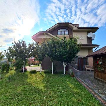 Ексклюзивний продаж просторого двоповерхового будинку 500 м² +10 соток