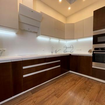 Лесі Українки бульв., 7-А