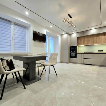 Залізнична вул., 7А