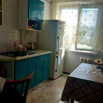 Срочно! Сдам 1но комнатную квартиру на Кирова р-н Титова