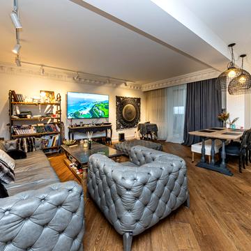 Павла Тичини просп., 16/2