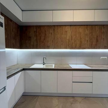 Вячеслава Чорновола вул., 98а