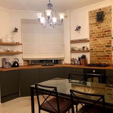 Шота Руставелі вул., 20