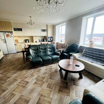 Продаж видової квартири 200 кв.м. вул. Тарнавського, р-н вул. Гузара