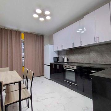 Соломянський, ЖК Медовий, Кадетський Гай 12,