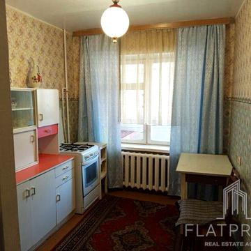 Валерія Лобановського просп. (Червонозоряний), 39-А