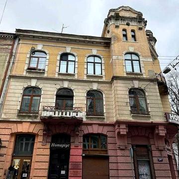 Ексклюзивна 3 кімнатна квартира в центрі