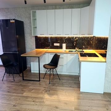 Павла Клепацького вул., (Будинок 1)