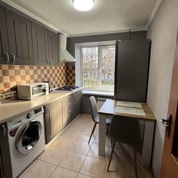 Джона Маккейна вул. (Івана Кудрі), 20-Б