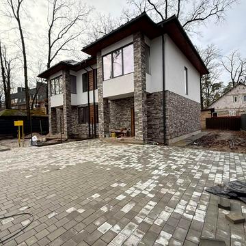 Академіка Ромоданова вул. (Льва Толстого)