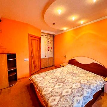 Продаж 3кімн з ремонтом, Зодчих 62