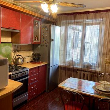 Оренда 2 к квартири на перемоги 8