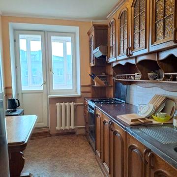 Оренда 3 кімнатна квартира в центрі