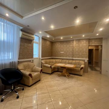 Казарменна вул. (Григорія Андрющенка), 6-Г