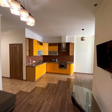 Жилянська вул., 118