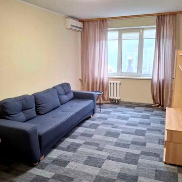 Здам 1к квартиру біля метро Вокзальна