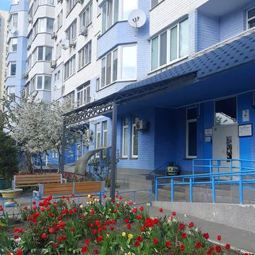 Драгоманова вул., 8-А