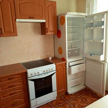 Драгоманова вул., 31