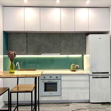 Джона Маккейна вул. (Івана Кудрі), 7