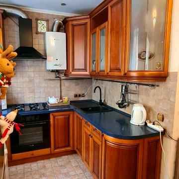 Лесі Українки бульв., 20