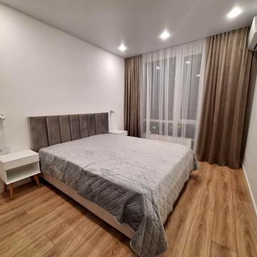 Дніпровська набережна вул., 20-А