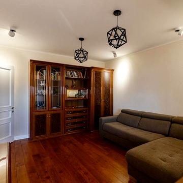 Петра Болбочана вул. (Командарма Каменєва), 4-А