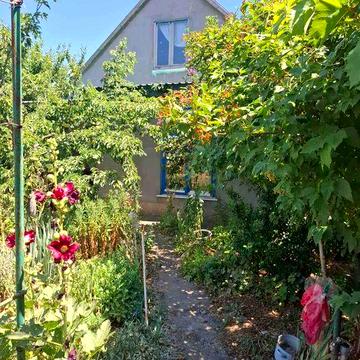 Дом и участок 10 соток