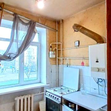 Сталінка 2-кімнатна на Пр. Центральному