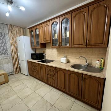 Світла вул., (Будинок 3)