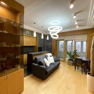 Василя Тютюнника вул. (Анрі Барбюса), 37/1