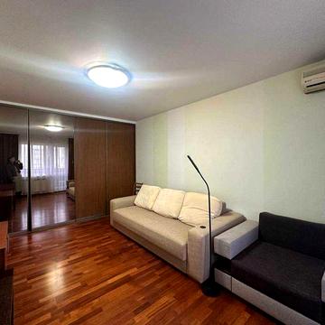 Оренда 2к квартири Дарницький р-н вул. Лариси Ренденко ( газ )