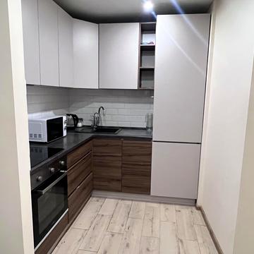 Волошкова вул., 2