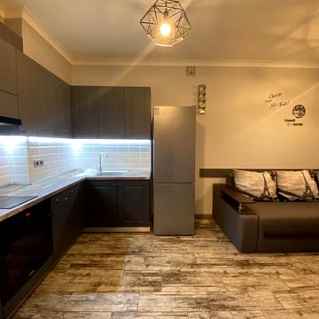 Освіти вул., 16