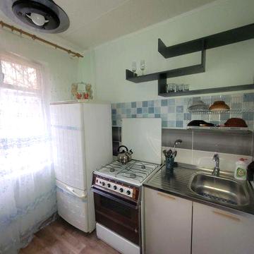 Квартира на Черемушках 4 этаж.Дети приветствуются.Парк Горького,рынок.