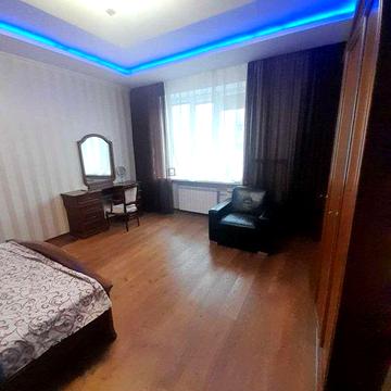 Сдам 2к кв евроремонт Центр метро Науки (46000)