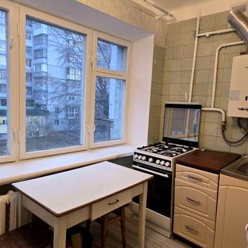 2 кімнатна квартира в центрі