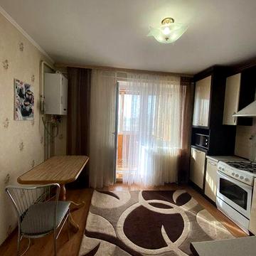 Квартира з індивідуальним опаленням! Центр!