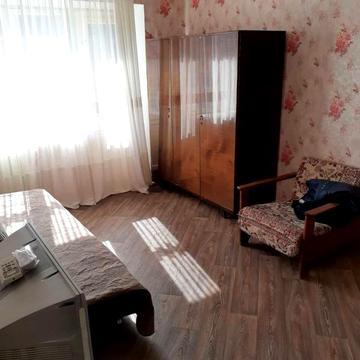 Жоліо Кюрі вул., 22