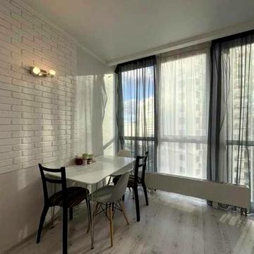 Продам квартиру с ремонтом в ЖК «Приморские Сады»