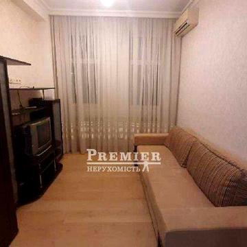 1-кімнатна квартира з ремонтом в новому будинку Вигідна ціна!