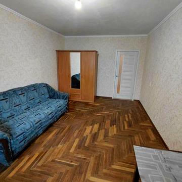 Продається 1-кім квартира в Хортицькому районі. Ціна 15000уе.