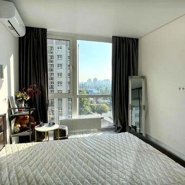 Дніпровська набережна вул., 15-Д